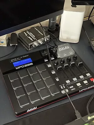 Akai Professional MPD226 Midi Pad Controller With 16 MPC Pads • $85