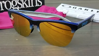 New Oakley FROGSKINS LITE Sunglasses 9374-1763 Black-Blue Fade W/ 24k Iridium • $99.95