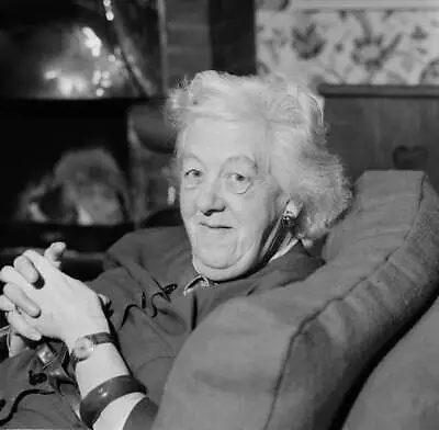 English Actress Margaret Rutherford Pictured Seated On A Sofa 1964 OLD PHOTO • $9