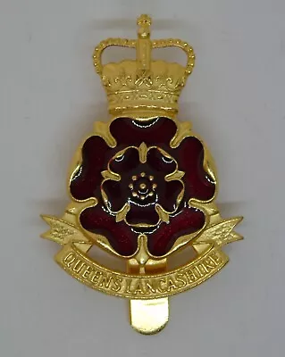 British Army Queens Lancashire Regiment Gilt/Enamel Cap Badge • £4.99