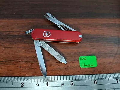 Swiss Army Classic SD Pocket Knife By Victorinox Swiss Army Red • $12.95