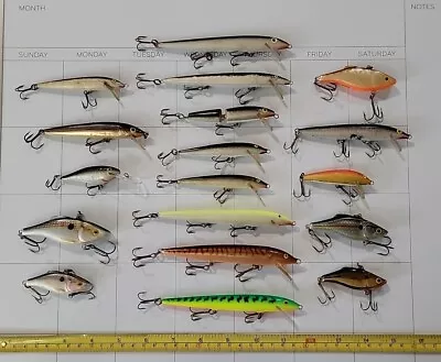 18 Rapala Floating Wobbler Rattlin Rap & More Fishing Lures Lot Beaters  • $0.01