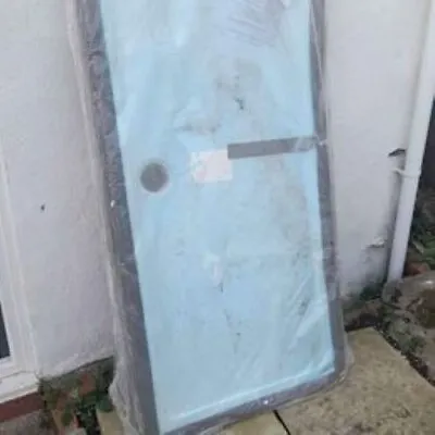Walk In Shower Tray And Curved Glass Shower Screen • £250