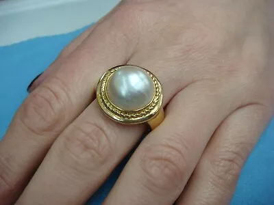 Beautiful 14k Yellow  Gold Mabe Pearl Ladies Ring 6.9 Grams Size 9.75 • $595