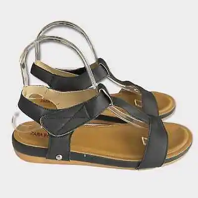 ZARA Basic Black Fisherman Sandal | 39 • $28