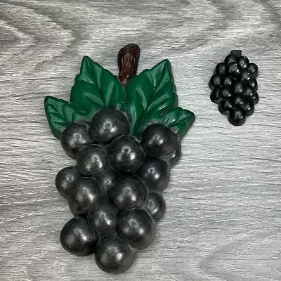 Vintage Magnet Lot 2 Fruits Grapes Black Berries Novelty Kitchen Home Decor Used • $8.99