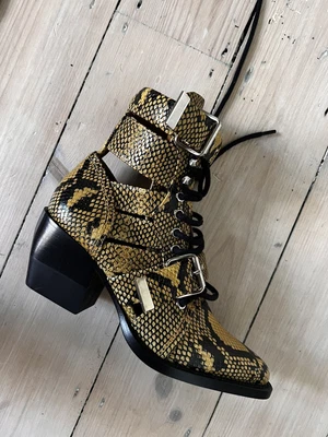 £140 • Buy Chloe Rylee 60 Lace-up Cutout  Ankle Boots, Snake Skin, UK Size 4, EU 37