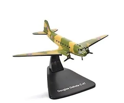 C-47 Douglas Dakota  Sky Train  - Atlas - BOMBERS Of WWII - 1/144 • £19.27