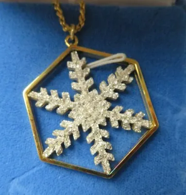 Franklin Mint 1977 Snowflake GF Pendant W/ Chain 1-1/2  X 1-1/4  Chain 20  • $39.99