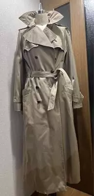 Vintage Trench Coat • $90.94