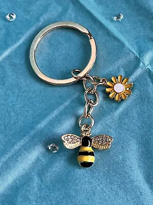 Bee & Floral Daisy Charm Keyring Accessory Mothers Day Teacher Birthday 🐝 • £2.99