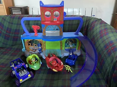 PJ Masks Toy Bundle - Headquarters + 4 Cars + 5 Figures • £12