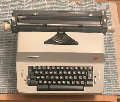 Vintage 1973 Typewriter Olympia SGE 35 E51 • £75