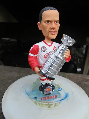 $59.99 • Buy Steve Yzerman Bobblehead Forever Collectibles Detroit Red Wings 2002 Stanley Cup