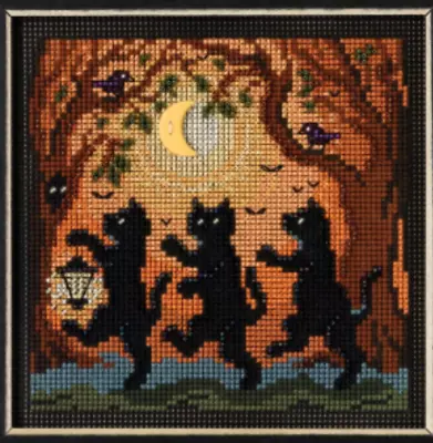 Mill Hill Cross Stitch Kit Buttons & Beads Into The Woods 2023 Autumn MH142326 • $15.49