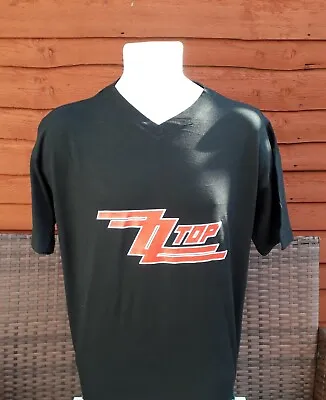 ZZ Top V-Neck  T Shirt In Black Size XL • £10.99