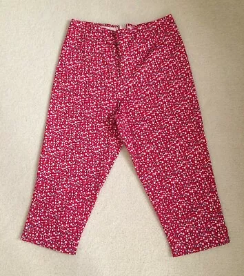 Rapture Apparel ~ 80’s High Waisted Stretch Red Floral Print Crop Capri Pants M • $6.29