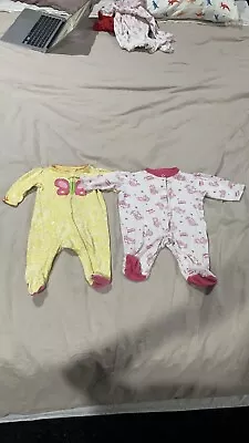 Lot Of 2 Long Sleeve Baby Girl Bodysuits Size 3 Month Used • $11