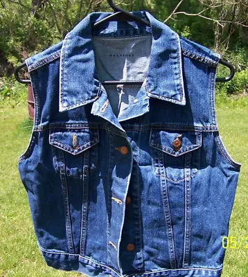 $16 • Buy Washborn  Woman  Jean Vest Jacket Copper Button Accents