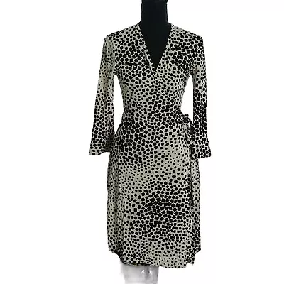 Diane Von Furstenberg DVF Vintage Julian Silk Wrap Dress Off White Size 4 • $44