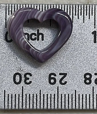 5601 Heart Wampum Quahog. 3/4” X 5/8” • $20