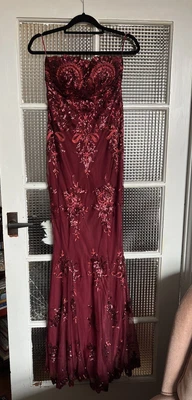 £65 • Buy QUIZ Red/ Burgundy Floor Length Prom Dress