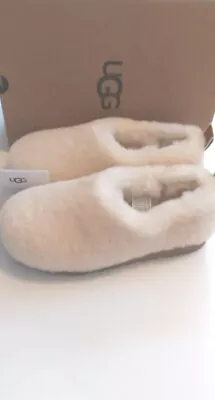 UGG CLASSIC COZY BOOTIE SLIPPERS NATURAL Women's SZ 7 NIB • $80