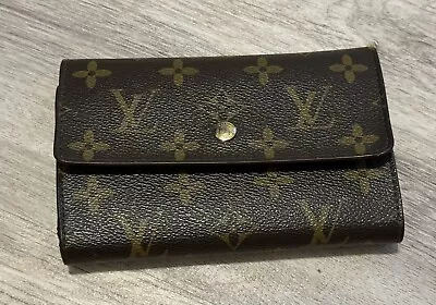 Louis Vuitton Vintage Women's Monogram Tri Fold Wallet - DAMAGED READ • $65