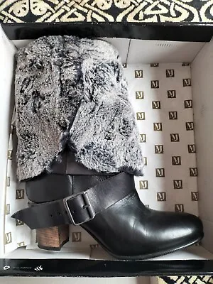 RRP £239 !! MARTA JONSSON Black Leather And Fur Boots Size 6/39  • £20