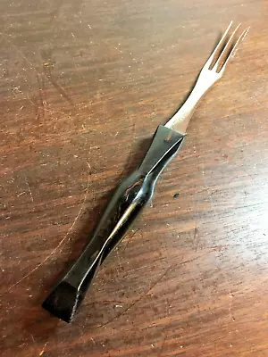 CUTCO 1726 JB Meat Fork Classic Black Handle 3 Prong • $9.50