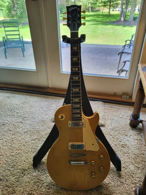 $1092 • Buy 1975 Gibson Les Paul Deluxe Natural Finish