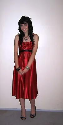 $50 • Buy Red Silk Formal Dress Size 8 No Black Ribbon