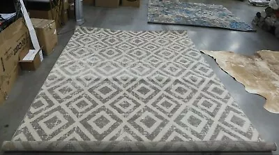 IVORY / MAUVE 8' X 10' Back Stain Rug Reduced Price 1172621350 AMS105A-8 • $118