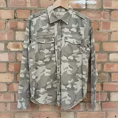 Hollister Medium Camo Shirt • £12