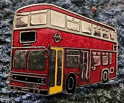 London Transport Leyland Titan Badge. JM. • £0.99