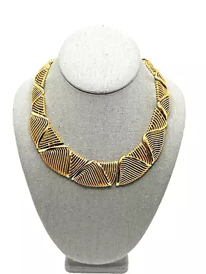 Vintage NAPIER Choker Necklace Gold Tone Open Work Wavy Runway Collar 17  • $39.95