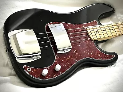 Squier II Precision P Bass MiK Early’90s Vintage Orig. Hard Case! • $400