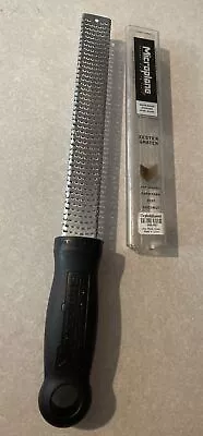 Microplane Classic Zester/ Grater Black Handle Barely Used With Blade Guard USA • $8.99