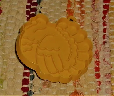 $2.99 • Buy Vtg Thanksgiving Fall Plastic Cookie Cutter Butterscotch Turkey 2-5/8  X 2-7/8 