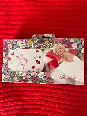 NIB Wet N Wild Unreleased Marilyn Monroe Luminous Setting Powder With Puff Set • $20