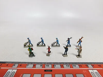 DQ923-0 5 #9x Märklin H0 00 Cast Figurines Workers Skiers Schaffner Etc Sg • $62.92