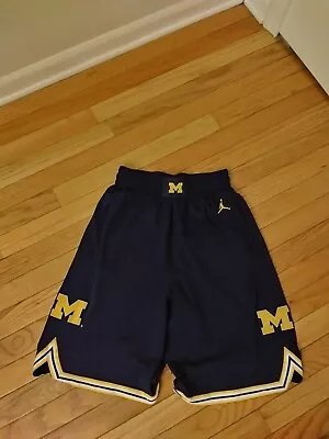 Michigan Wolverines NCAA Jordan Youth Game Style Basketball Shorts Size XL • $39.99