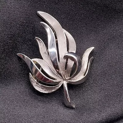 VTG Crown Trifari Silver Tone Leaf Flower Pin Brooch 1955-1969 • $18