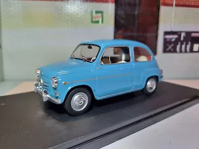 Fiat 600 Blue 1955 1969 G LGB 1:24 Scale Detailed Diecast Model Car Altaya • £24