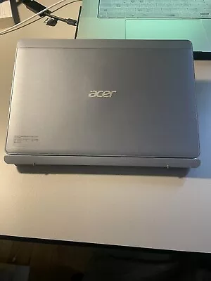 Acer Aspire Switch 10 • £40