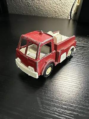 VINTAGE 1970 Tootsietoy Fire Truck Made In USA • $5.44