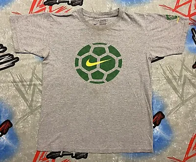 $14.99 • Buy Nike Brazil Logo T-Shirt Youth Medium Soccer Ball World Cup