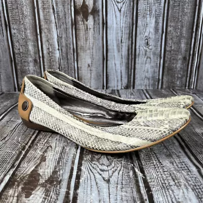 B Makowsky Snake Print Leather Ballet Flats Size 7.5 • $25