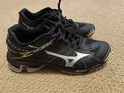 Mizuno Wave Lightning Z Women's Size 7.5 Shoes Black Yellow Low Volleyball Shoes • $29.99