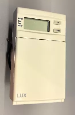 $29.75 • Buy Lux ELV1  5-2 Programmable Line-Voltage Heating Thermostat - 120/240 Volt  White